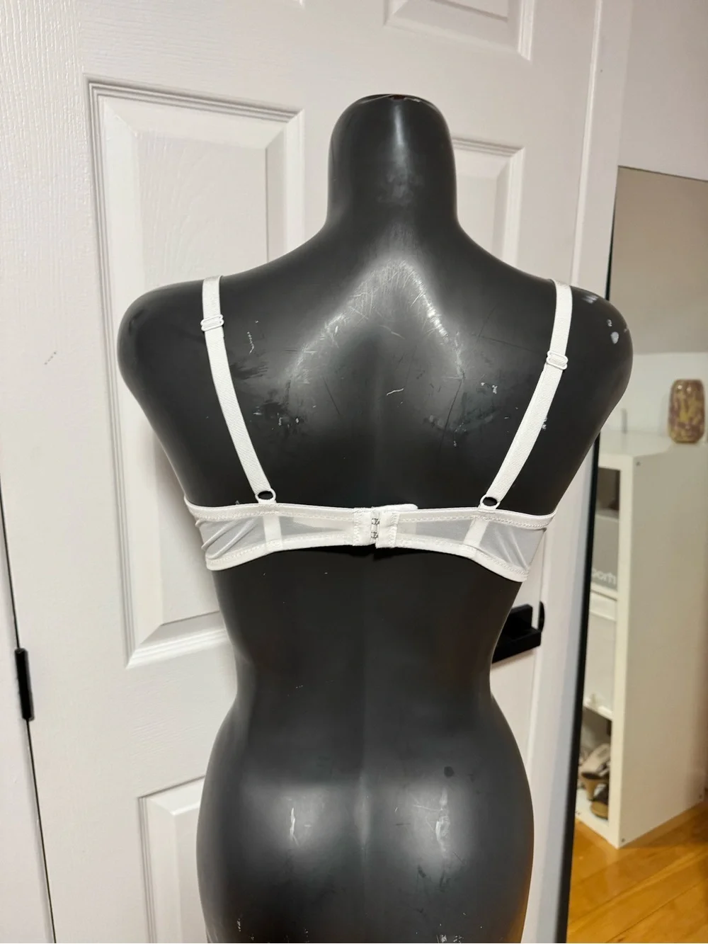 bra - Picture 4 of 4